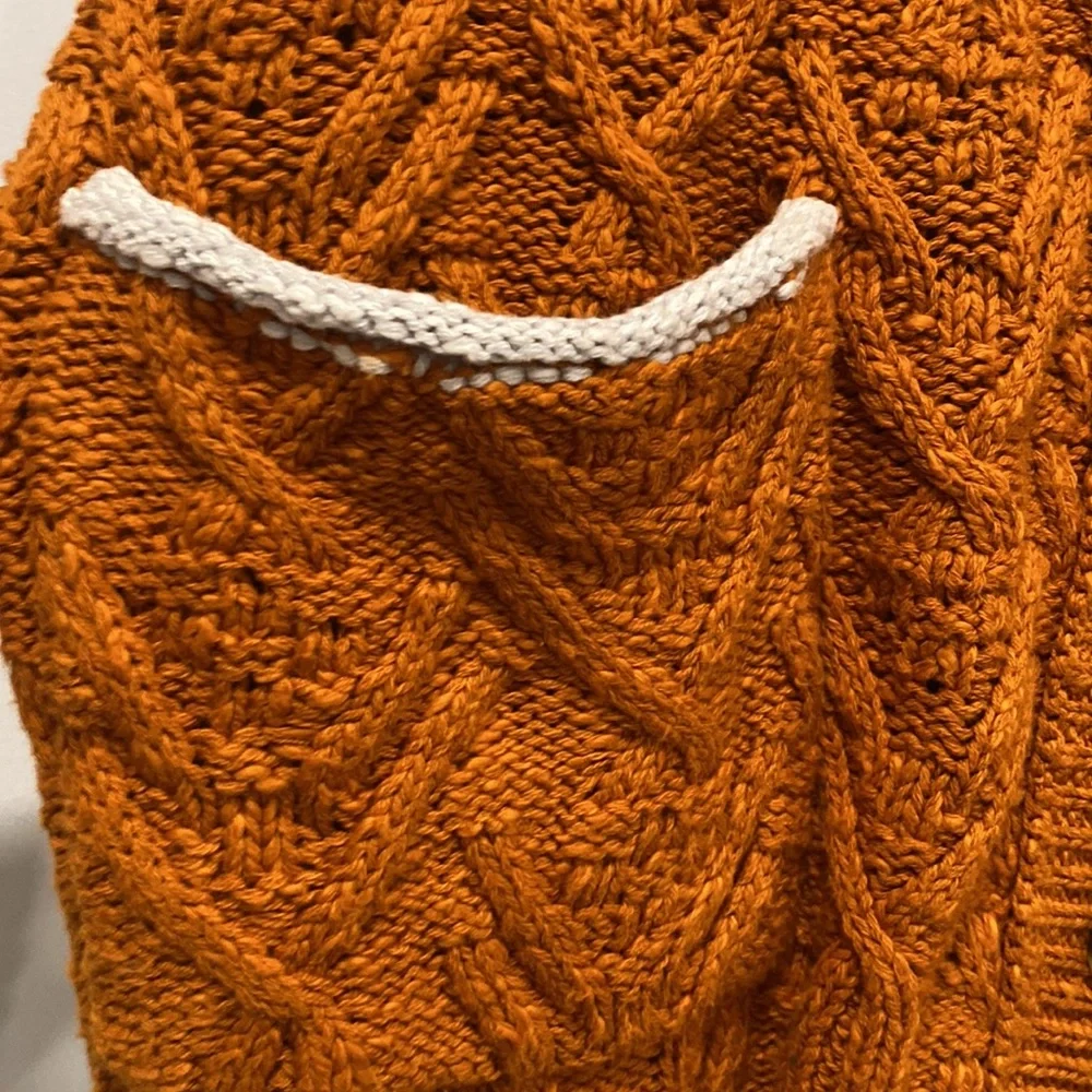 Free People Montana Cable Cardigan Sweater in Pumpkin Pie XS extra small NWT - Picture 10 of 11